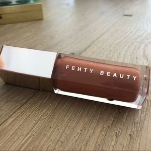 Fenty Glow Lipgloss